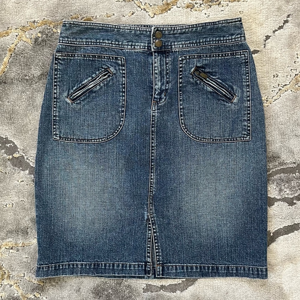 Rare vintage Lauren Jeans Co. Ralph Lauren 90s medium-wash denim midi skirt 💙